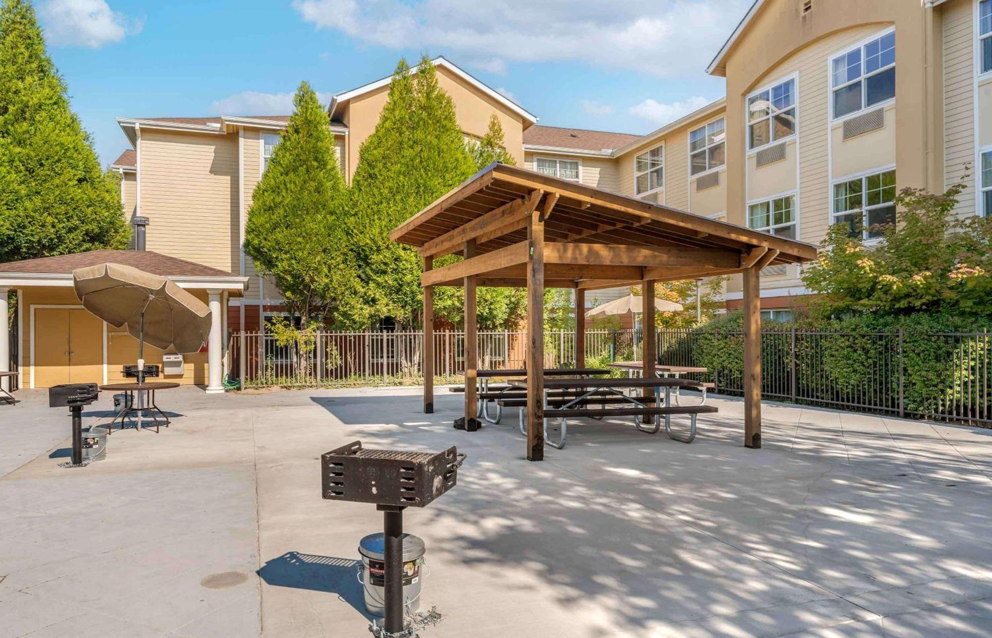 Extended Stay America Suites - Portland - Hillsboro Exteriör bild